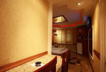 Delirius Motel (Adults Only) São Paulo Ngoại thất bức ảnh