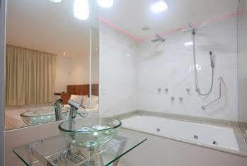Delirius Motel (Adults Only) São Paulo Ngoại thất bức ảnh