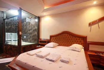 Delirius Motel (Adults Only) São Paulo Ngoại thất bức ảnh